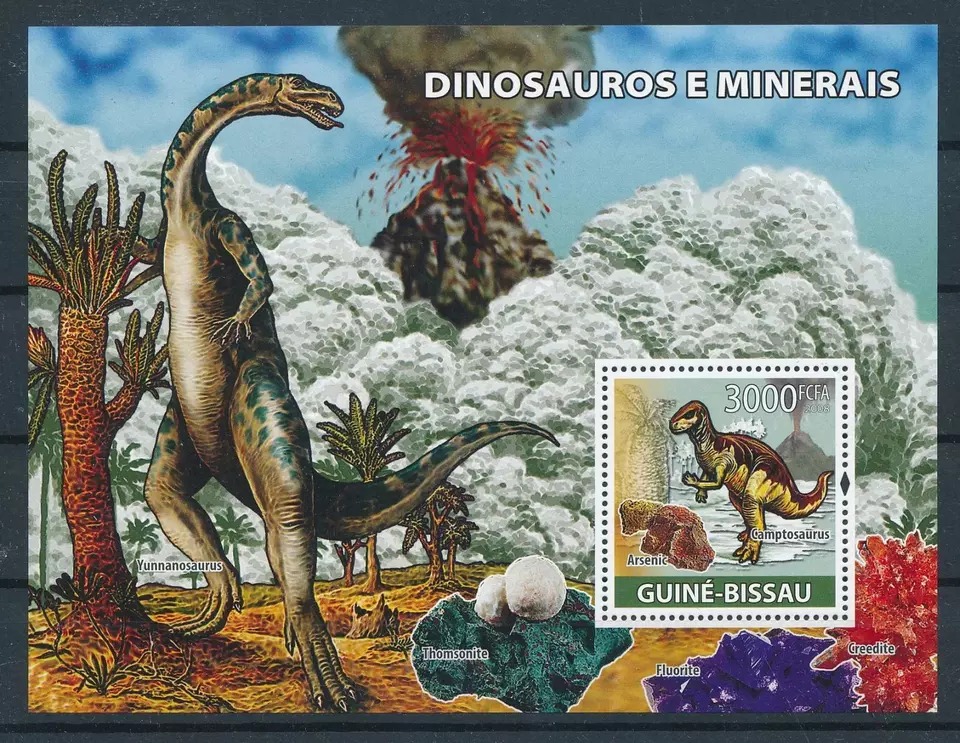 Guinea Bissau 2008 Prehistoric Animals Dinosaurs Minerals M/S MNH